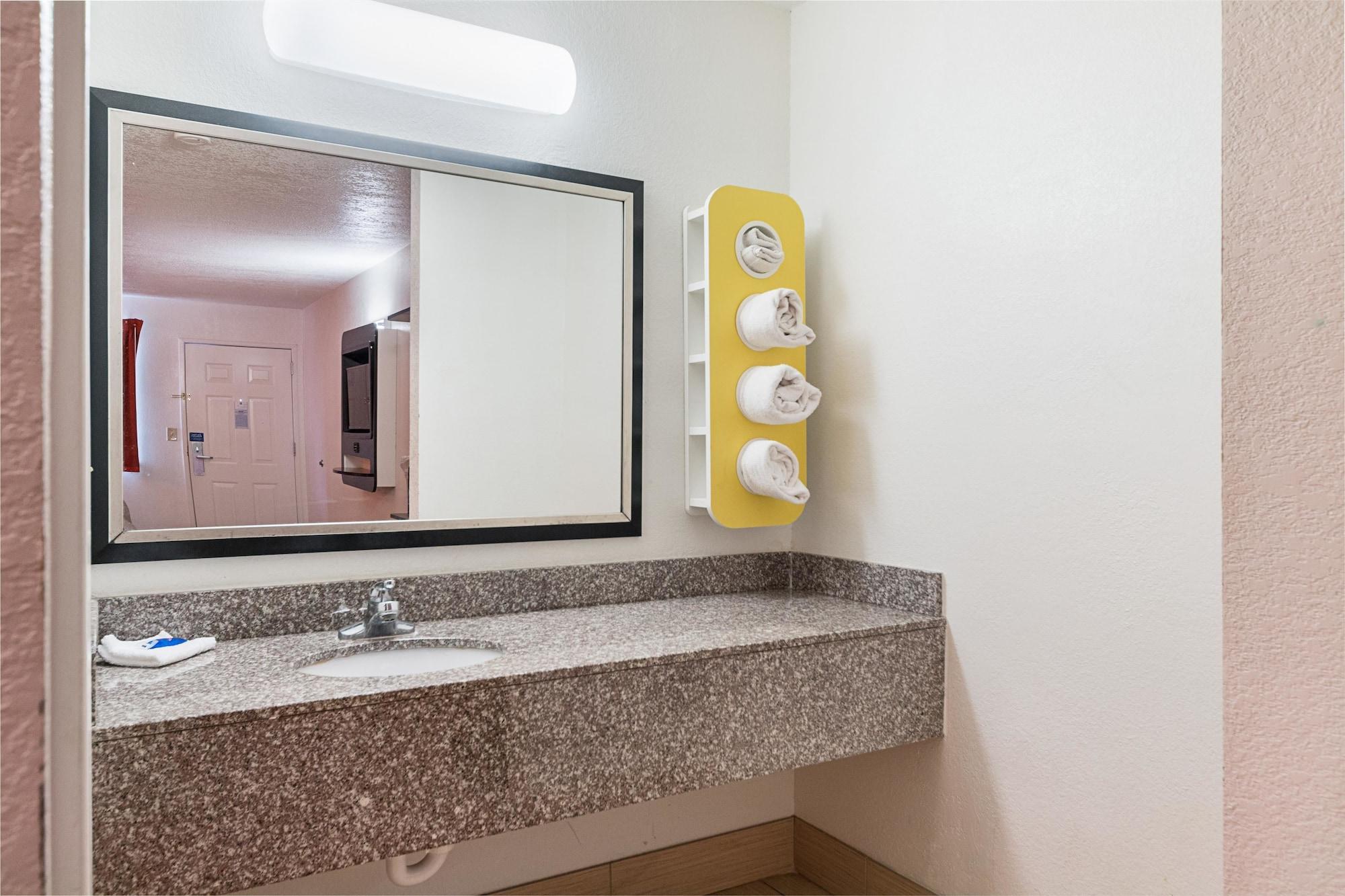 Motel 6-San Antonio, TX - Fiesta Trails Esterno foto